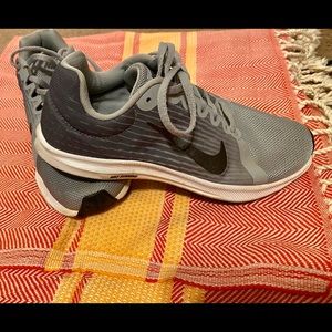 Nike tennis shoes